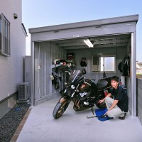 バイクが趣味のご主人専用のバイクガレージ。
