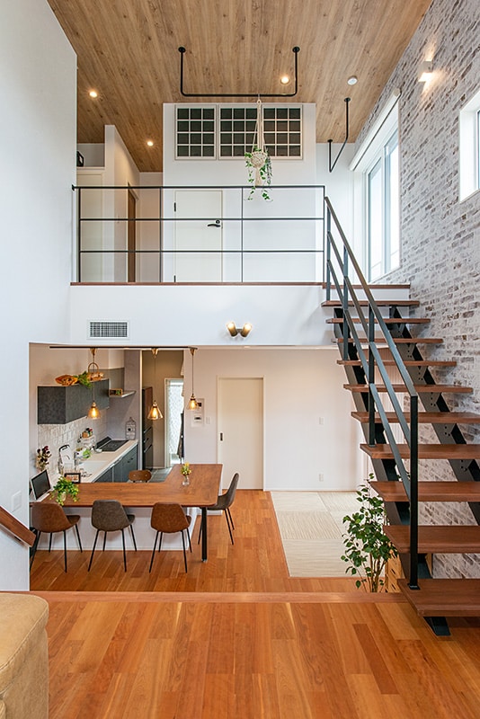 東温市Y様邸－LDK吹抜け