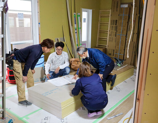 松山市針田町分譲住宅　打ち合わせ風景