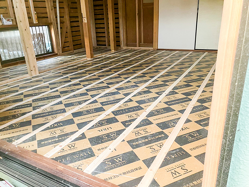 部分断熱リフォーム　工事途中