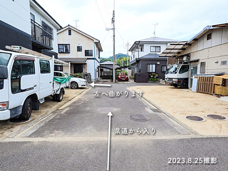 愛媛県松山市勝岡町売土地163.76㎡の県道39号線からの入口写真