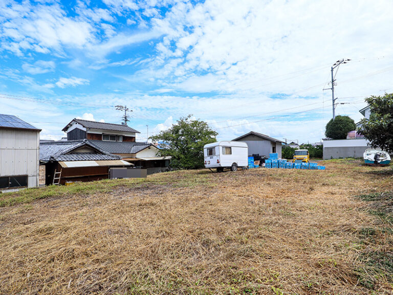 伊予市八倉売農地の現地写真、物件内南西側より撮影