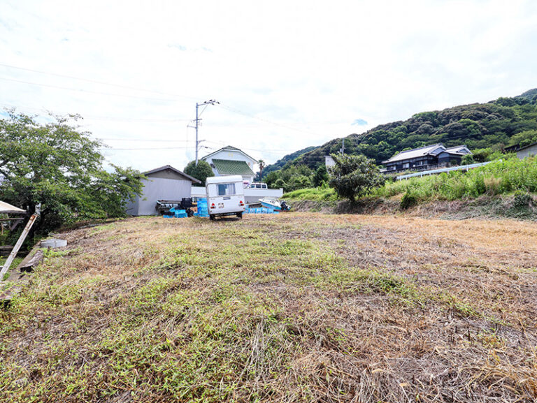伊予市八倉売農地の現地写真、物件内北西側より撮影