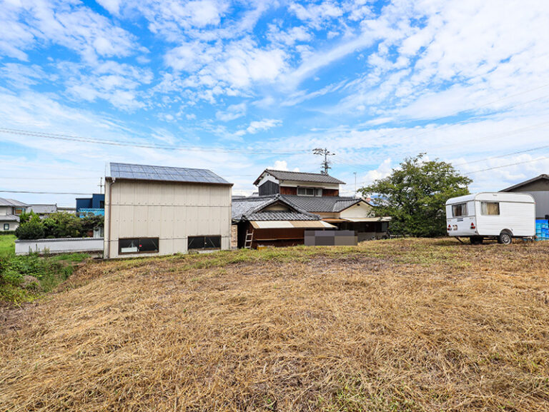 伊予市八倉売農地の現地写真、物件内南西側より撮影
