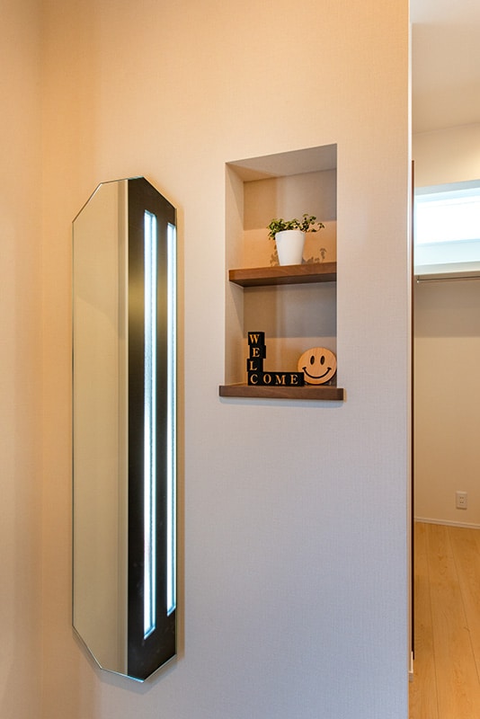 玄関ニッチ写真－ミセスホーム施工事例