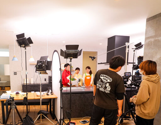 テレビ愛媛「Tai飯」ミセスホームモデルハウスにて番組の撮影風景