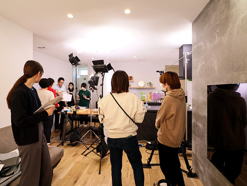 テレビ愛媛「Tai飯」ミセスホームモデルハウスにて番組の撮影風景