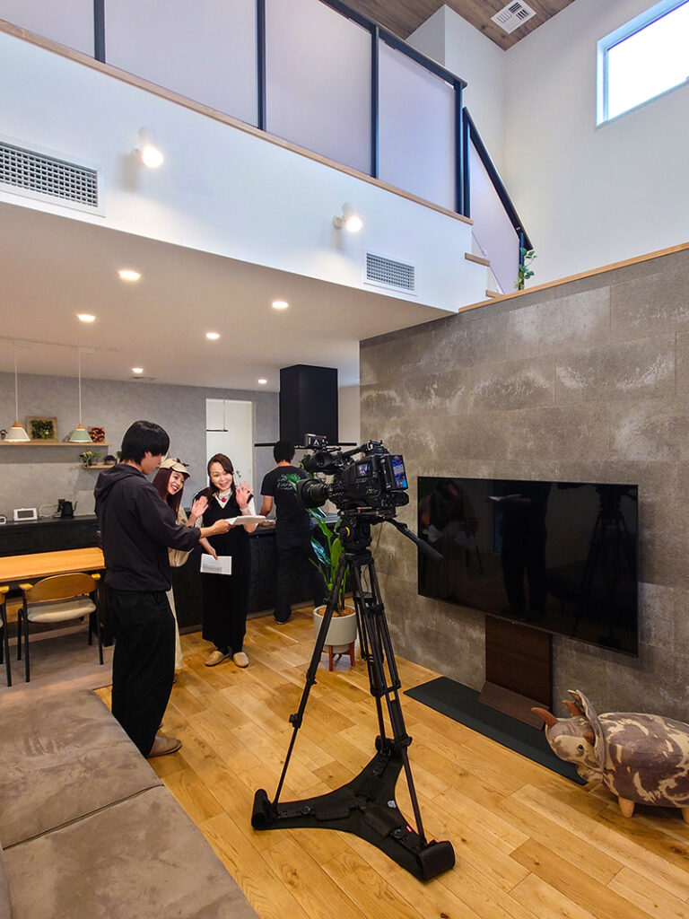 2025年6月21日放送　ゆ～ぱら！モデルでの撮影風景