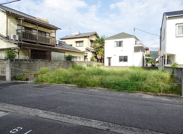 松山市枝松２丁目売り土地の現地写真