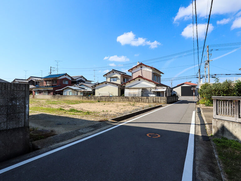 松山市北条辻売り土地の現地写真