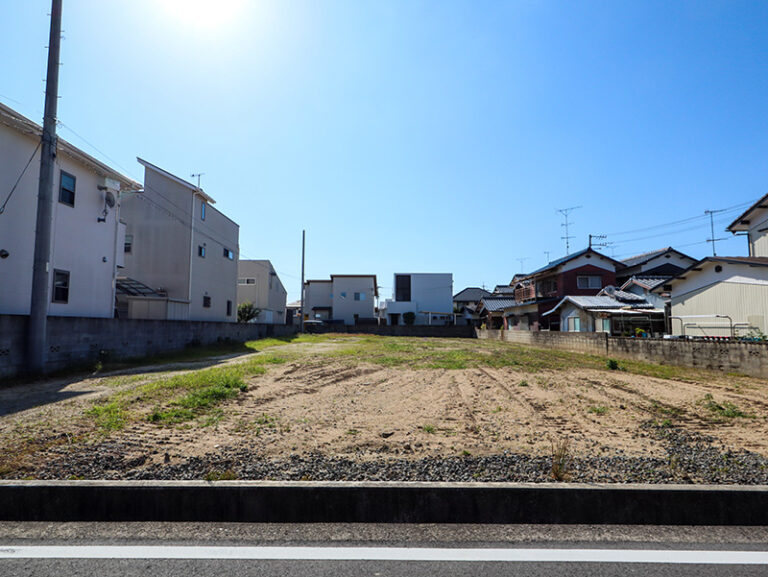 松山市北条辻売り土地の現地写真
