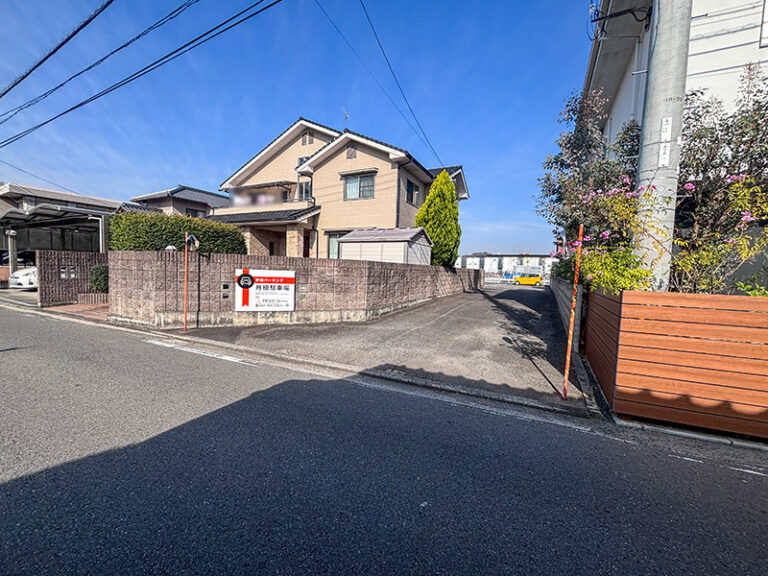 針田パーキングの現地写真。南側の入口