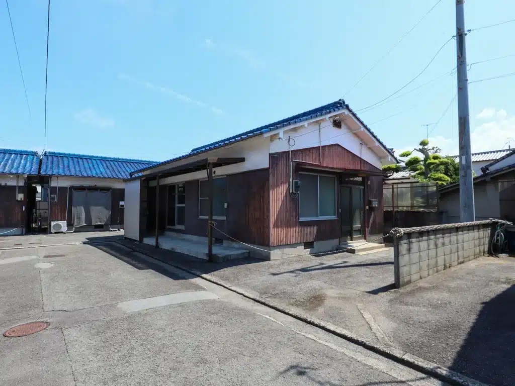 松山市針田町の平屋3DK賃貸住宅 東-2 外観